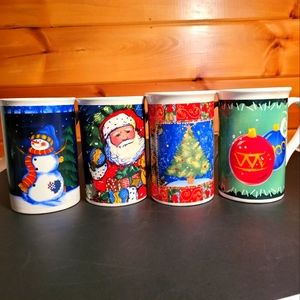 Vintage set of 4 Christmas Mugs